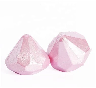 Bombă de baie cu formă de diamant